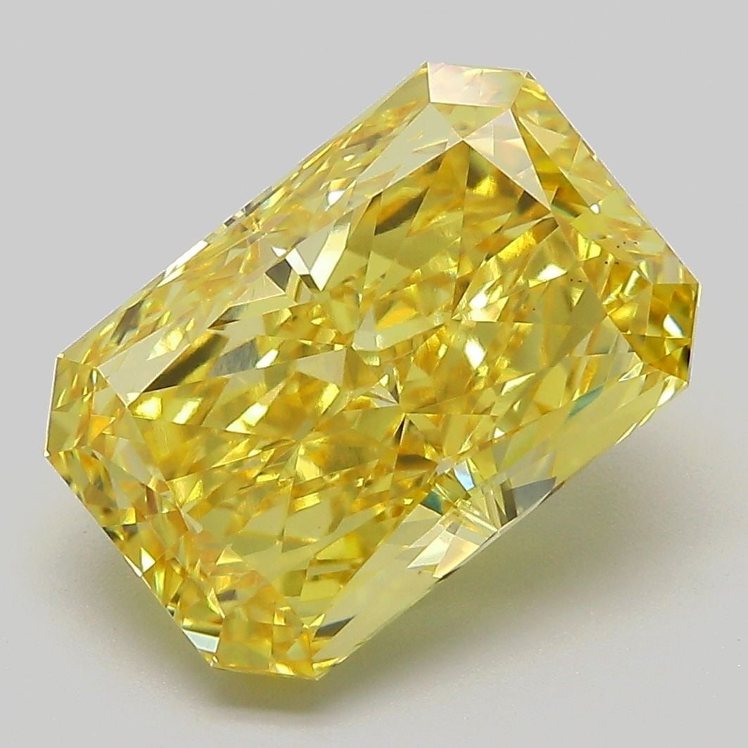 Loose Diamond - RADIANT 5.81ct Fancy Vivid Yellow VS1: Loose Diamond - RADIANT 5.81ct Fancy Vivid Yellow VS1 Source: This is a real non-mined Diamond that has been grown in a lab Shape: RADIANT Carats: 5.81 Color: Fancy Vivid Yellow Certification: IGI Vid