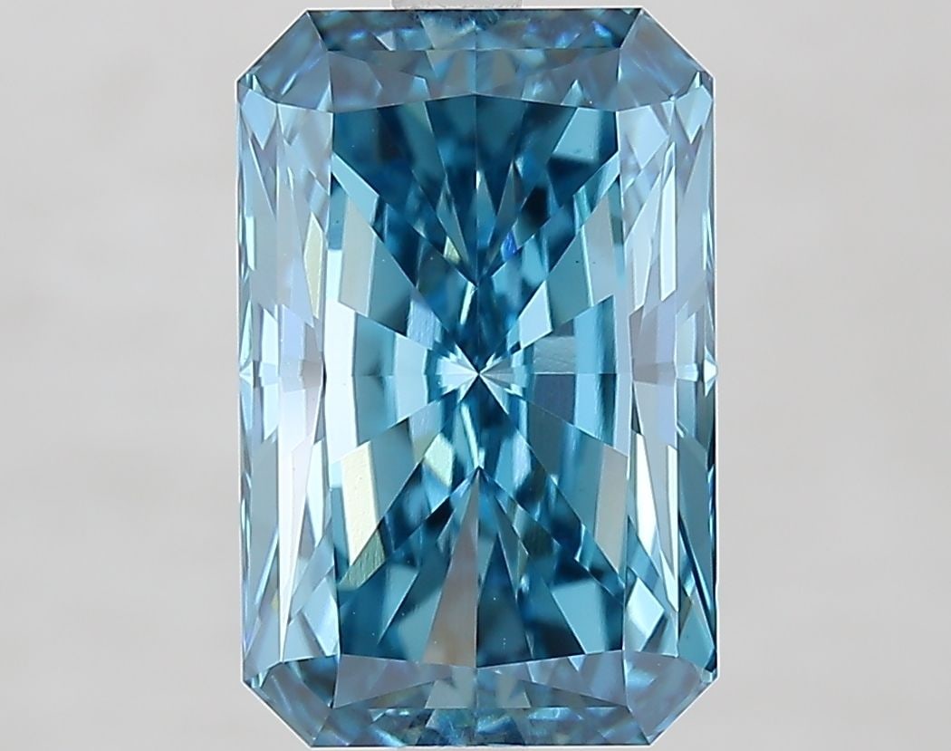 Loose Diamond - RADIANT 4.53ct Fancy Vivid Blue VVS2: Loose Diamond - RADIANT 4.53ct Fancy Vivid Blue VVS2 Source: This is a real non-mined Diamond that has been grown in a lab Shape: RADIANT Carats: 4.53 Color: Fancy Vivid Blue Certification: IGI Video: