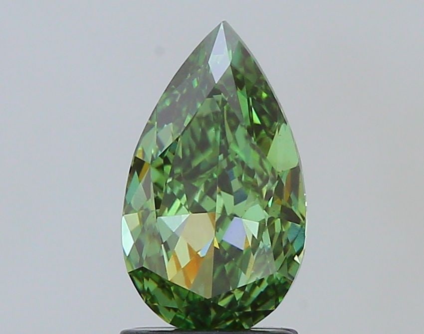 Loose Diamond - PEAR 2.0ct Fancy Vivid Green VS2: Loose Diamond - PEAR 2.0ct Fancy Vivid Green VS2 Source: This is a real non-mined Diamond that has been grown in a lab Shape: PEAR Carats: 2.0 Color: Fancy Vivid Green Certification: IGI Video: