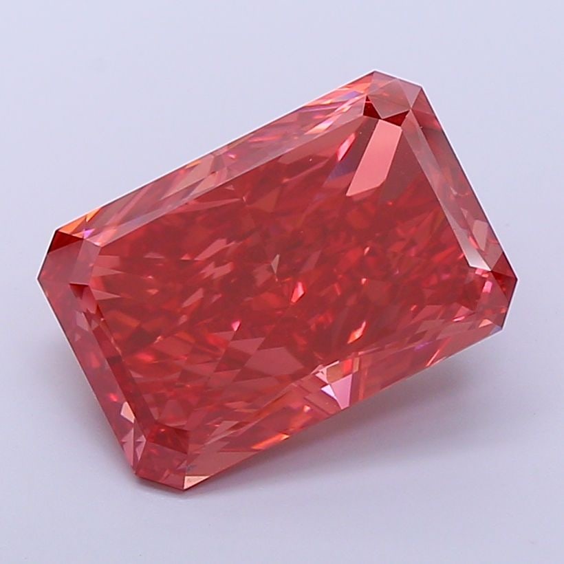Loose Diamond - RADIANT 11.21ct Fancy Vivid Red VS1: Loose Diamond - RADIANT 11.21ct Fancy Vivid Red VS1 Source: This is a real non-mined Diamond that has been grown in a lab Shape: RADIANT Carats: 11.21 Color: Fancy Vivid Red Certification: IGI Video: