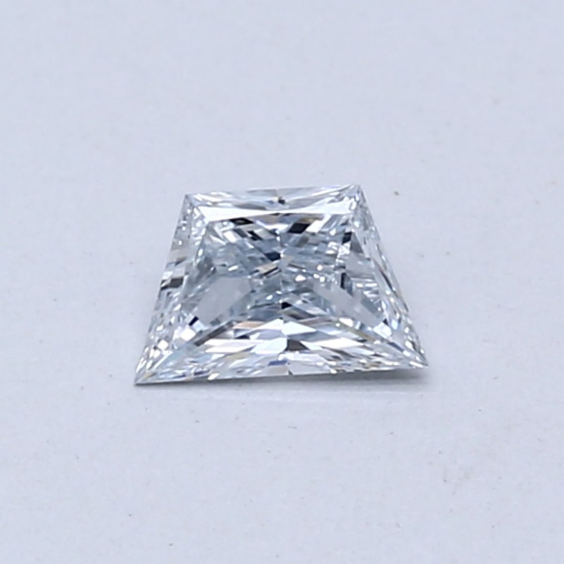 Loose Diamond - TRAPEZOID 0.25ct Fancy Light Blue VVS2: Loose Diamond - TRAPEZOID 0.25ct Fancy Light Blue VVS2 Source: This is a real non-mined Diamond that has been grown in a lab Shape: TRAPEZOID Carats: 0.25 Color: Fancy Light Blue Certification: NONE V