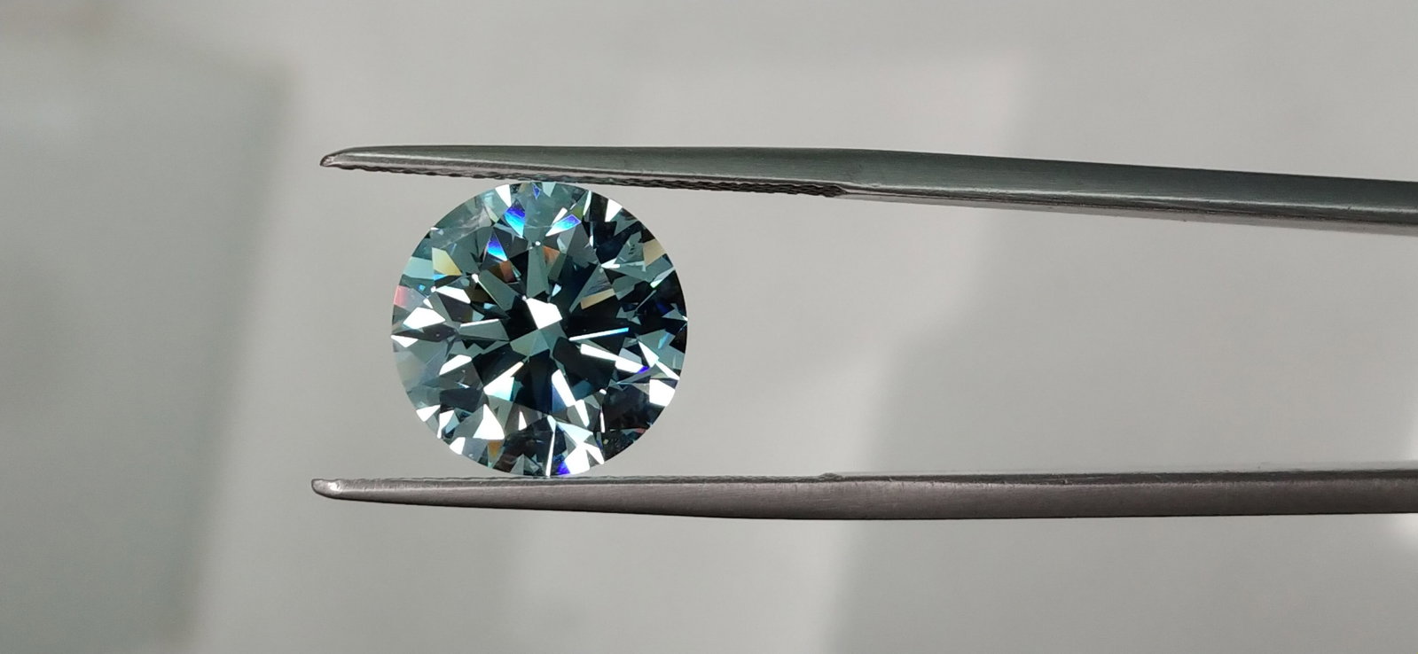 Loose Diamond - ROUND 5.02ct Fancy Intense Greenish Blue VS2 (1 of 1)