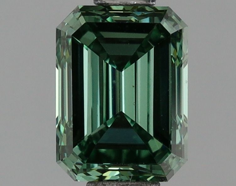 Loose Diamond - EMERALD 1.01ct Fancy Green VS1: Loose Diamond - EMERALD 1.01ct Fancy Green VS1 Source: This is a real non-mined Diamond that has been grown in a lab Shape: EMERALD Carats: 1.01 Color: Fancy Green Certification: NONE Video: