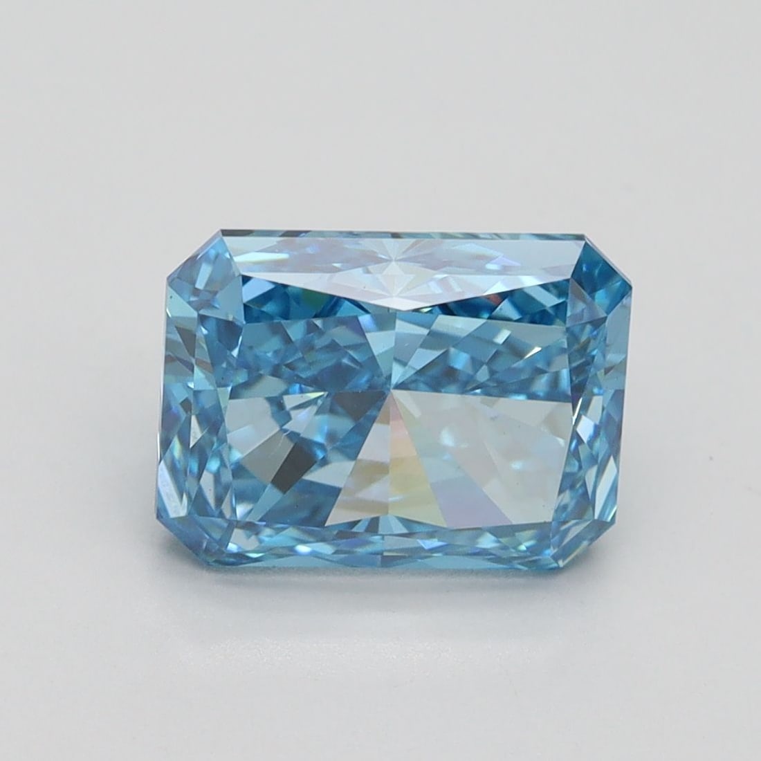 Loose Diamond - RADIANT 2.74ct Fancy Vivid Blue VS1: Loose Diamond - RADIANT 2.74ct Fancy Vivid Blue VS1 Source: This is a real non-mined Diamond that has been grown in a lab Shape: RADIANT Carats: 2.74 Color: Fancy Vivid Blue Certification: IGI Video: