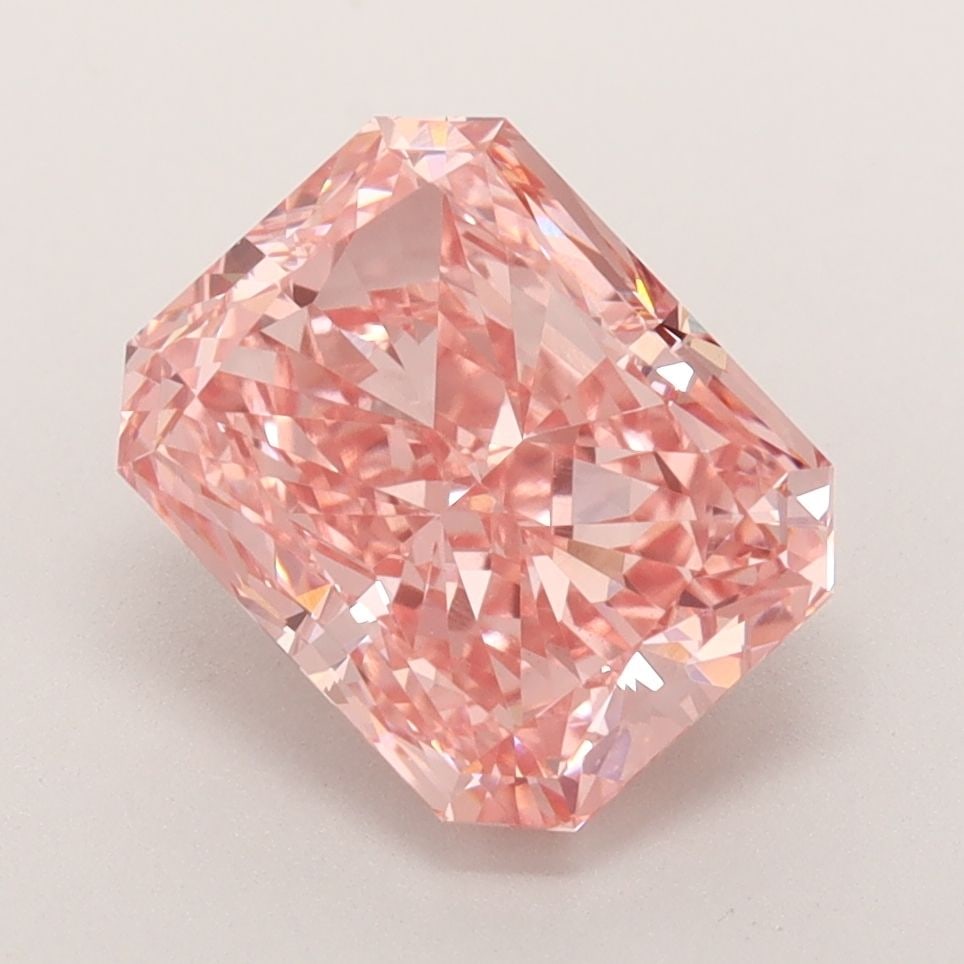 Loose Diamond - RADIANT 3.36ct Fancy Vivid Pink VVS2: Loose Diamond - RADIANT 3.36ct Fancy Vivid Pink VVS2 Source: This is a real non-mined Diamond that has been grown in a lab Shape: RADIANT Carats: 3.36 Color: Fancy Vivid Pink Certification: IGI Video: