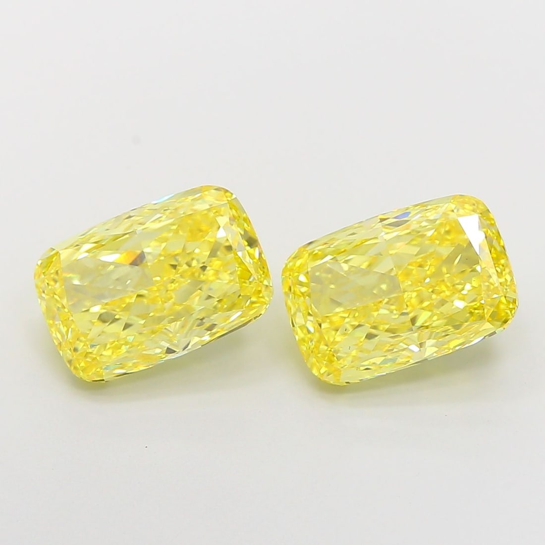 Loose Diamond - CUSHION MODIFIED 5.05ct Fancy Vivid Yellow VS2: Loose Diamond - CUSHION MODIFIED 5.05ct Fancy Vivid Yellow VS2 Source: This is a real non-mined Diamond that has been grown in a lab Shape: CUSHION MODIFIED Carats: 5.05 Color: Fancy Vivid Yellow Cert