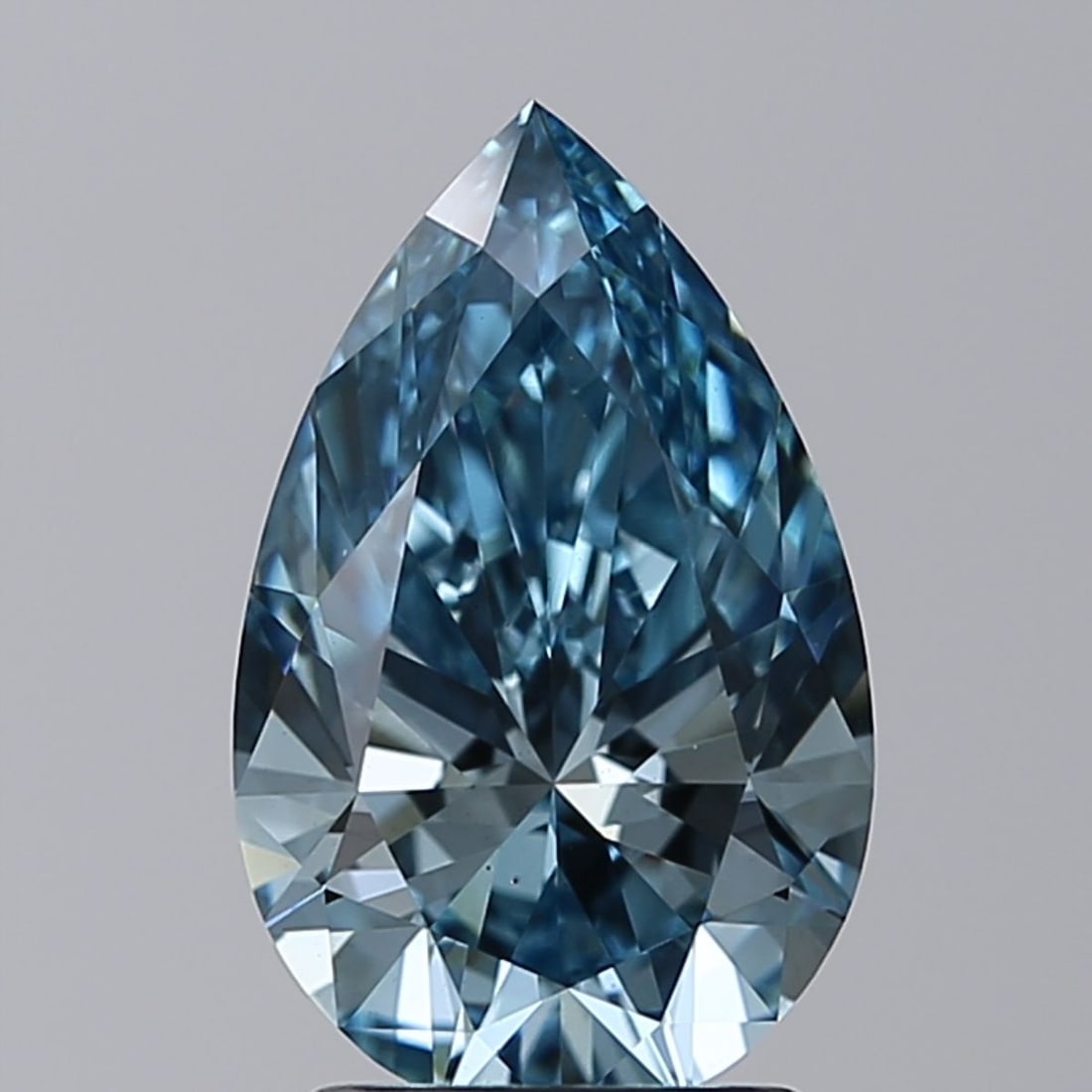 Loose Diamond - PEAR 2.01ct Fancy Vivid Blue VS2: Loose Diamond - PEAR 2.01ct Fancy Vivid Blue VS2 Source: This is a real non-mined Diamond that has been grown in a lab Shape: PEAR Carats: 2.01 Color: Fancy Vivid Blue Certification: IGI Video: