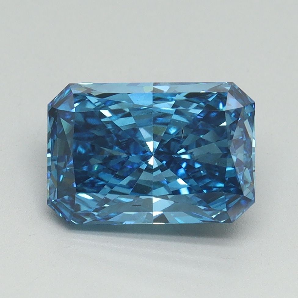 Loose Diamond - RADIANT 2.03ct Fancy Vivid Blue VS2: Loose Diamond - RADIANT 2.03ct Fancy Vivid Blue VS2 Source: This is a real non-mined Diamond that has been grown in a lab Shape: RADIANT Carats: 2.03 Color: Fancy Vivid Blue Certification: IGI Video: