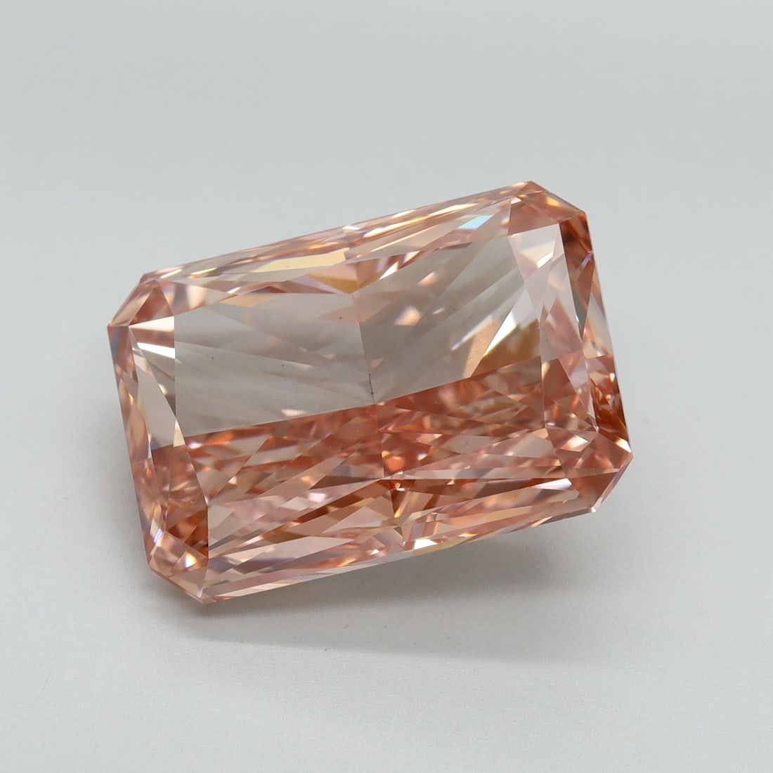 Loose Diamond - RADIANT 10.02ct Fancy Vivid Pink VS1: Loose Diamond - RADIANT 10.02ct Fancy Vivid Pink VS1 Source: This is a real non-mined Diamond that has been grown in a lab Shape: RADIANT Carats: 10.02 Color: Fancy Vivid Pink Certification: IGI Video
