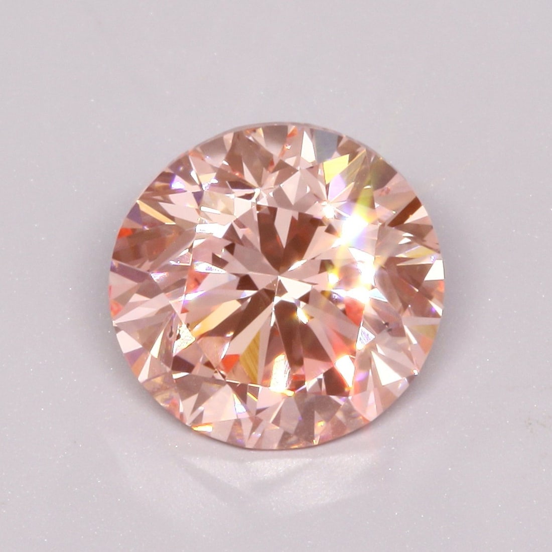 Loose Diamond - ROUND 1.72ct Fancy Vivid Pink SI1: Loose Diamond - ROUND 1.72ct Fancy Vivid Pink SI1 Source: This is a real non-mined Diamond that has been grown in a lab Shape: ROUND Carats: 1.72 Color: Fancy Vivid Pink Certification: IGI Video: