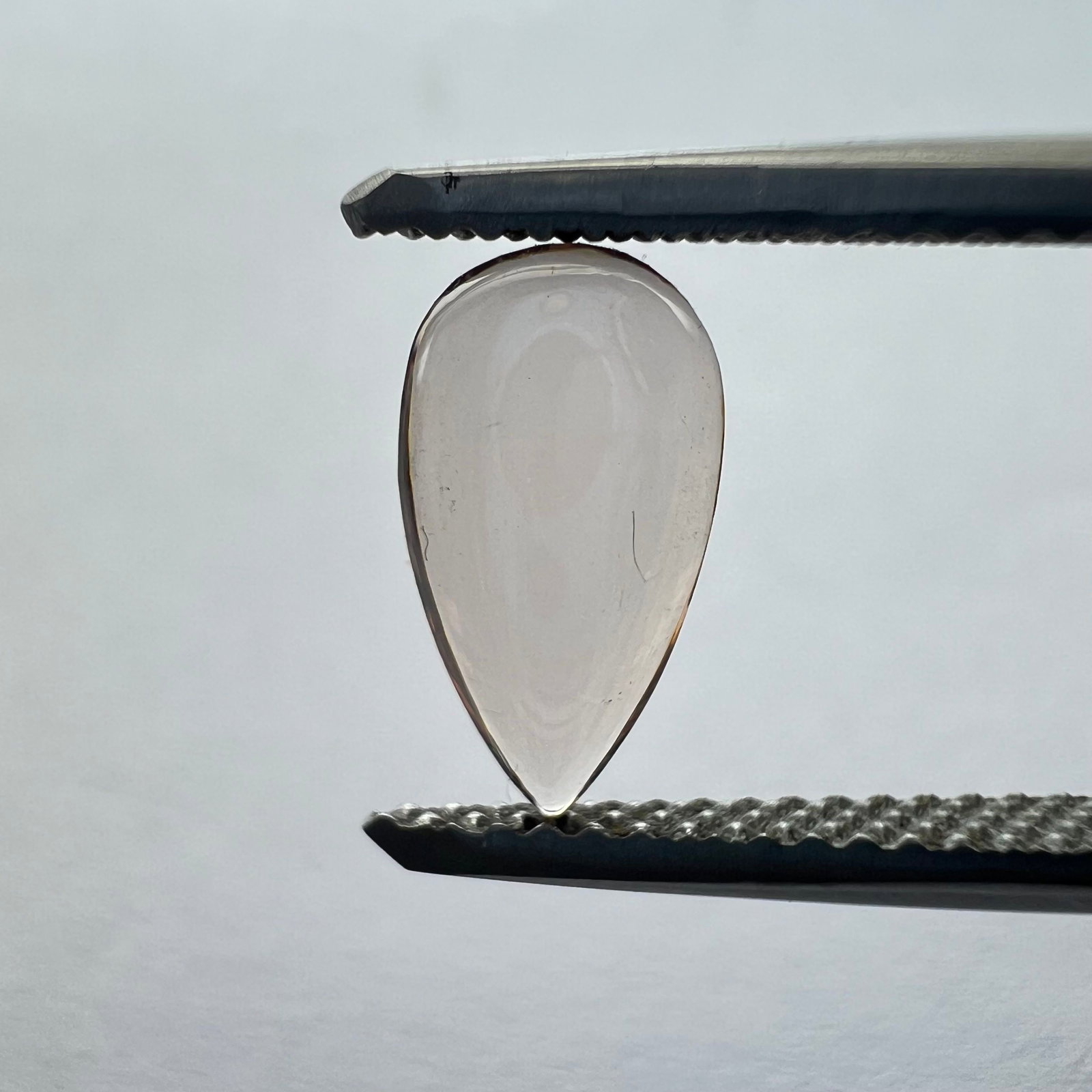 Loose Diamond - PEAR 1.03ct Red VVS2: Loose Diamond - PEAR 1.03ct Red VVS2 Source: This is a real non-mined Diamond that has been grown in a lab Shape: PEAR Carats: 1.03 Color: Red Certification: NONE The Diamond Depot Guarantee: All item