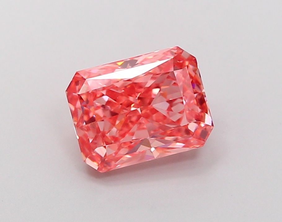 Loose Diamond - RADIANT 2.0ct Fancy Vivid Pink VS1: Loose Diamond - RADIANT 2.0ct Fancy Vivid Pink VS1 Source: This is a real non-mined Diamond that has been grown in a lab Shape: RADIANT Carats: 2.0 Color: Fancy Vivid Pink Certification: IGI Video: