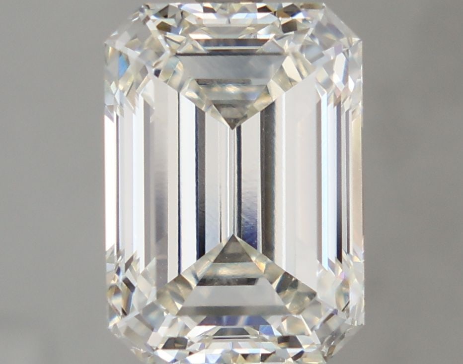 Loose Diamond - EMERALD 5.06ct Fancy Intense Pink VS1: Loose Diamond - EMERALD 5.06ct Fancy Intense Pink VS1 Source: This is a real non-mined Diamond that has been grown in a lab Shape: EMERALD Carats: 5.06 Color: Fancy Intense Pink Certification: IGI Vid