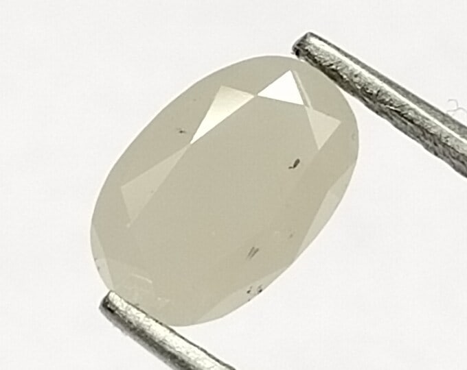 Loose Diamond - OVAL 0.67ct Salt and Pepper I3: Loose Diamond - OVAL 0.67ct Salt and Pepper I3 Source: Natural Shape: OVAL Carats: 0.67 Color: Salt and Pepper Certification: NONE The Diamond Depot Guarantee: All items in this auction are guaranteed