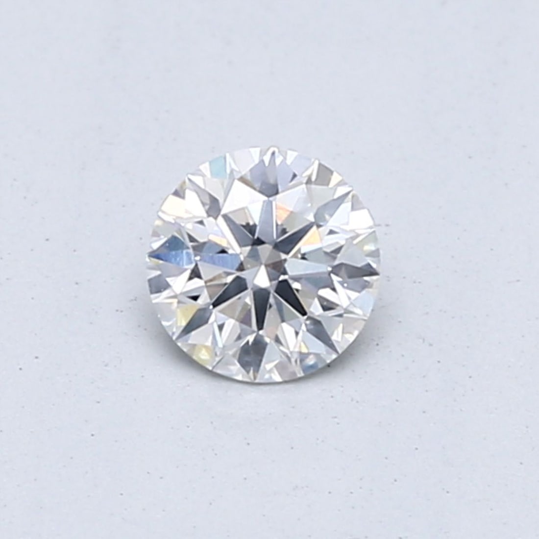 Loose Diamond - ROUND 0.4ct E I1: Loose Diamond - ROUND 0.4ct E I1 Source: Natural Shape: ROUND Carats: 0.4 Color: E Clarity: I1 Certification: GIA Video:
