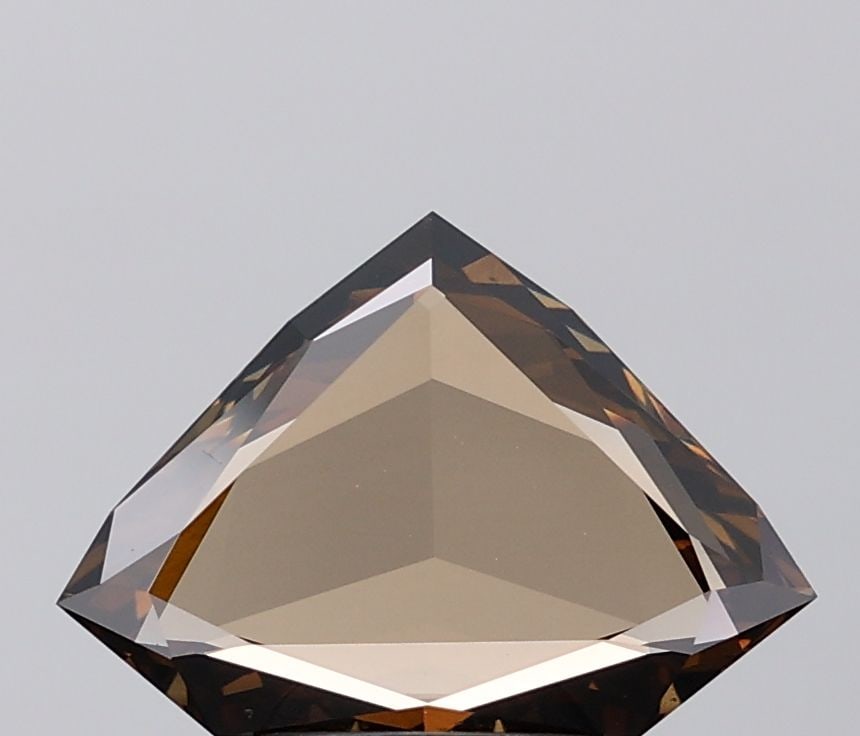 Loose Diamond - SHIELD 2.13ct Fancy Light Brown VS1: Loose Diamond - SHIELD 2.13ct Fancy Light Brown VS1 Source: This is a real non-mined Diamond that has been grown in a lab Shape: SHIELD Carats: 2.13 Color: Fancy Light Brown Certification: IGI Video: