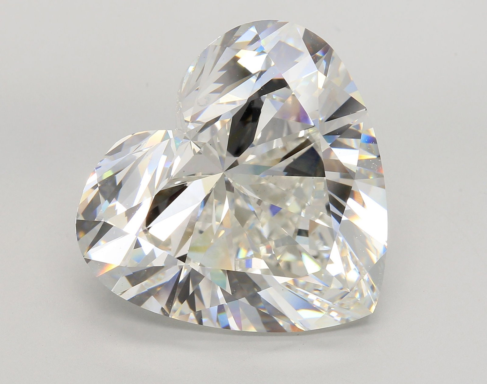 Loose Diamond - HEART 30.15ct G VS1: Loose Diamond - HEART 30.15ct G VS1 Source: This is a real non-mined Diamond that has been grown in a lab Shape: HEART Carats: 30.15 Color: G Clarity: VS1 Certification: IGI Video: