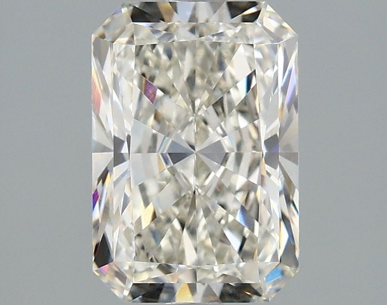 Loose Diamond - RADIANT 2.01ct H VVS2: Loose Diamond - RADIANT 2.01ct H VVS2 Source: This is a real non-mined Diamond that has been grown in a lab Shape: RADIANT Carats: 2.01 Color: H Clarity: VVS2 Certification: IGI Video:
