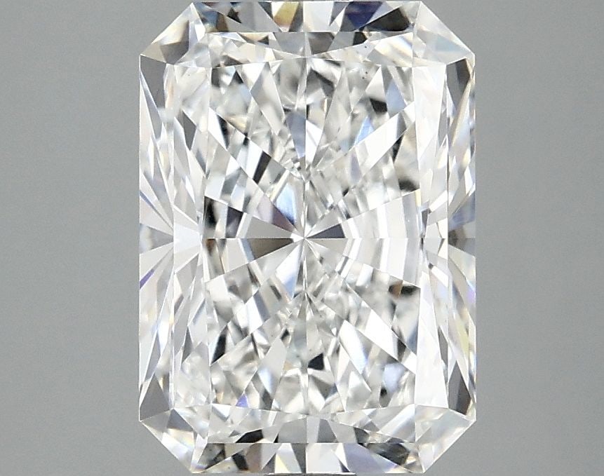 Loose Diamond - RADIANT 3.08ct E VS1: Loose Diamond - RADIANT 3.08ct E VS1 Source: This is a real non-mined Diamond that has been grown in a lab Shape: RADIANT Carats: 3.08 Color: E Clarity: VS1 Certification: IGI Video:
