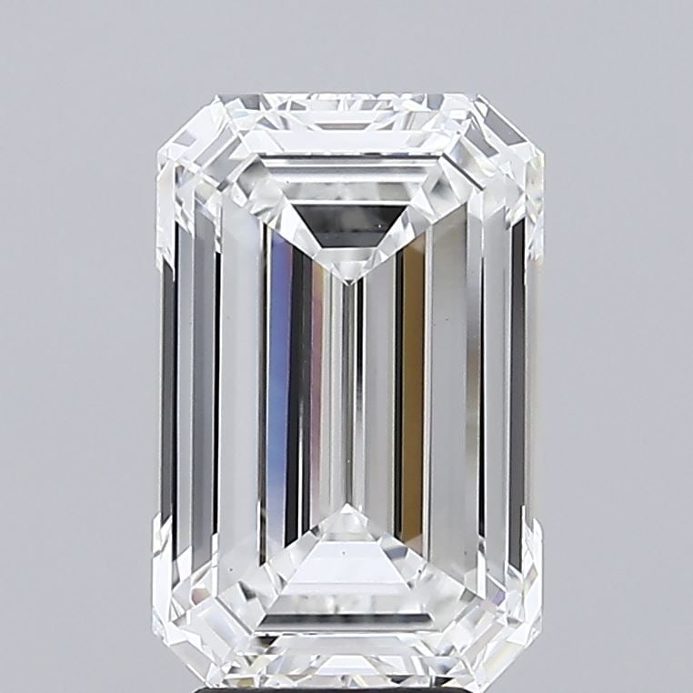 Loose Diamond - EMERALD 5.06ct E VS1: Loose Diamond - EMERALD 5.06ct E VS1 Source: This is a real non-mined Diamond that has been grown in a lab Shape: EMERALD Carats: 5.06 Color: E Clarity: VS1 Certification: IGI Video: