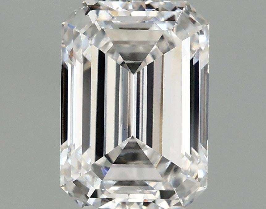 Loose Diamond - EMERALD 2.1ct E VVS2: Loose Diamond - EMERALD 2.1ct E VVS2 Source: This is a real non-mined Diamond that has been grown in a lab Shape: EMERALD Carats: 2.1 Color: E Clarity: VVS2 Certification: IGI Video: