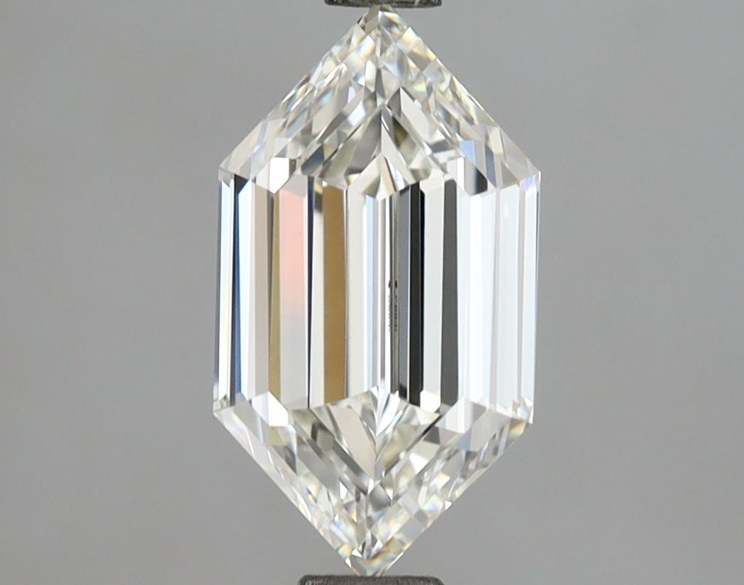 Loose Diamond - HEXAGONAL 2.02ct G VVS2: Loose Diamond - HEXAGONAL 2.02ct G VVS2 Source: This is a real non-mined Diamond that has been grown in a lab Shape: HEXAGONAL Carats: 2.02 Color: G Clarity: VVS2 Certification: IGI Video: