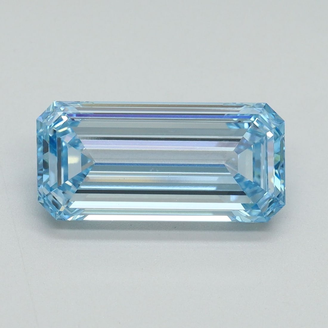 Loose Diamond - EMERALD 3.01ct Fancy Intense Blue VS1: Loose Diamond - EMERALD 3.01ct Fancy Intense Blue VS1 Source: This is a real non-mined Diamond that has been grown in a lab Shape: EMERALD Carats: 3.01 Color: Fancy Intense Blue Certification: IGI Vid