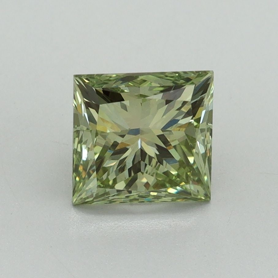 Loose Diamond - PRINCESS 1.52ct Fancy Vivid Green VS2: Loose Diamond - PRINCESS 1.52ct Fancy Vivid Green VS2 Source: This is a real non-mined Diamond that has been grown in a lab Shape: PRINCESS Carats: 1.52 Color: Fancy Vivid Green Certification: IGI Vid