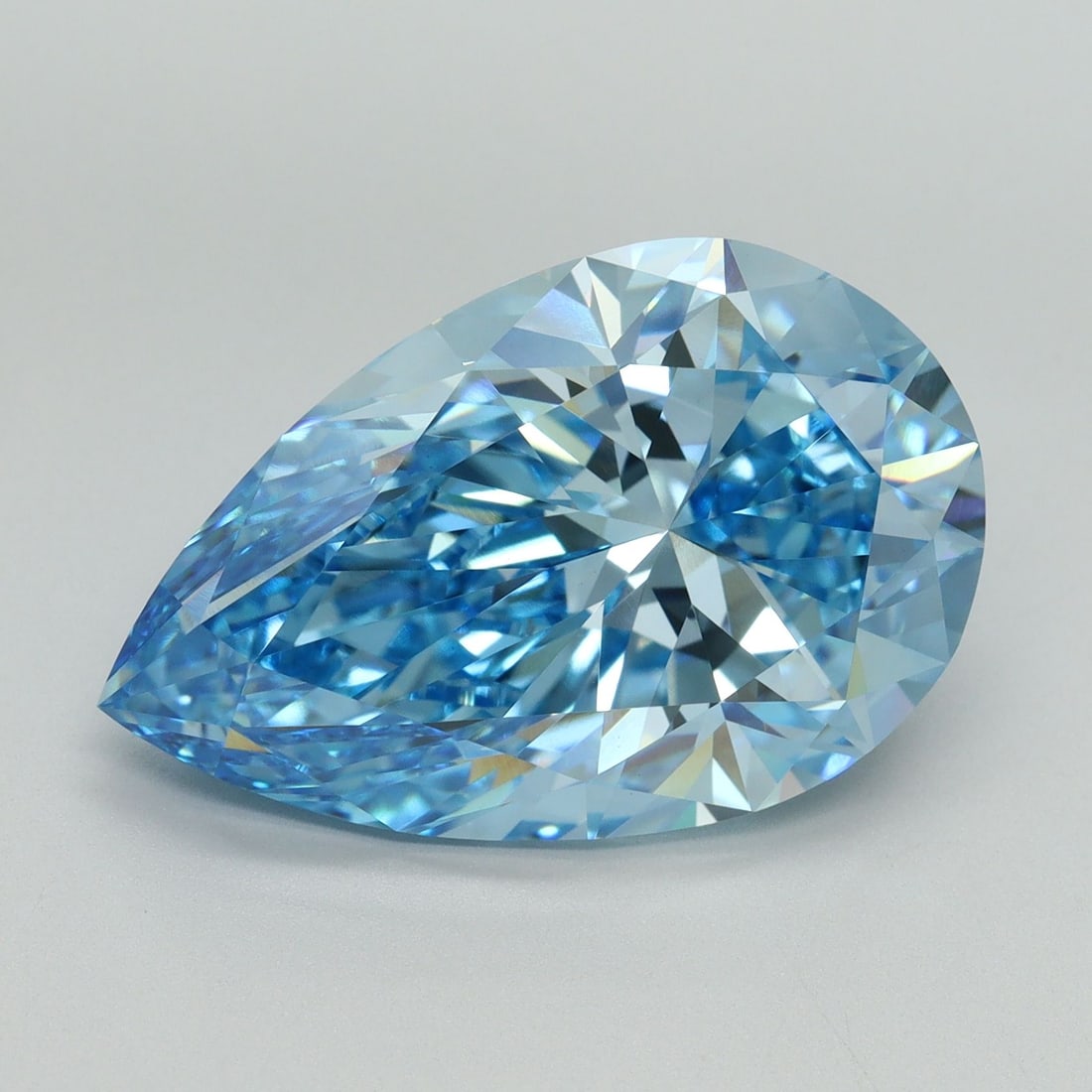 Loose Diamond - PEAR 10.26ct Fancy Vivid Blue VS1: Loose Diamond - PEAR 10.26ct Fancy Vivid Blue VS1 Source: This is a real non-mined Diamond that has been grown in a lab Shape: PEAR Carats: 10.26 Color: Fancy Vivid Blue Certification: IGI Video: