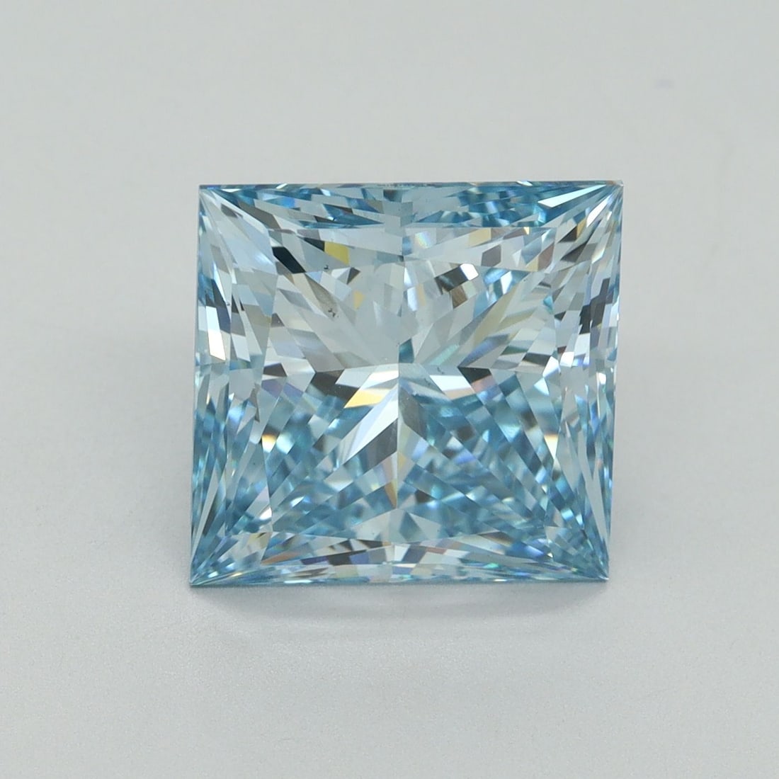 Loose Diamond - PRINCESS 6.03ct Fancy Vivid Blue VS1: Loose Diamond - PRINCESS 6.03ct Fancy Vivid Blue VS1 Source: This is a real non-mined Diamond that has been grown in a lab Shape: PRINCESS Carats: 6.03 Color: Fancy Vivid Blue Certification: IGI Video