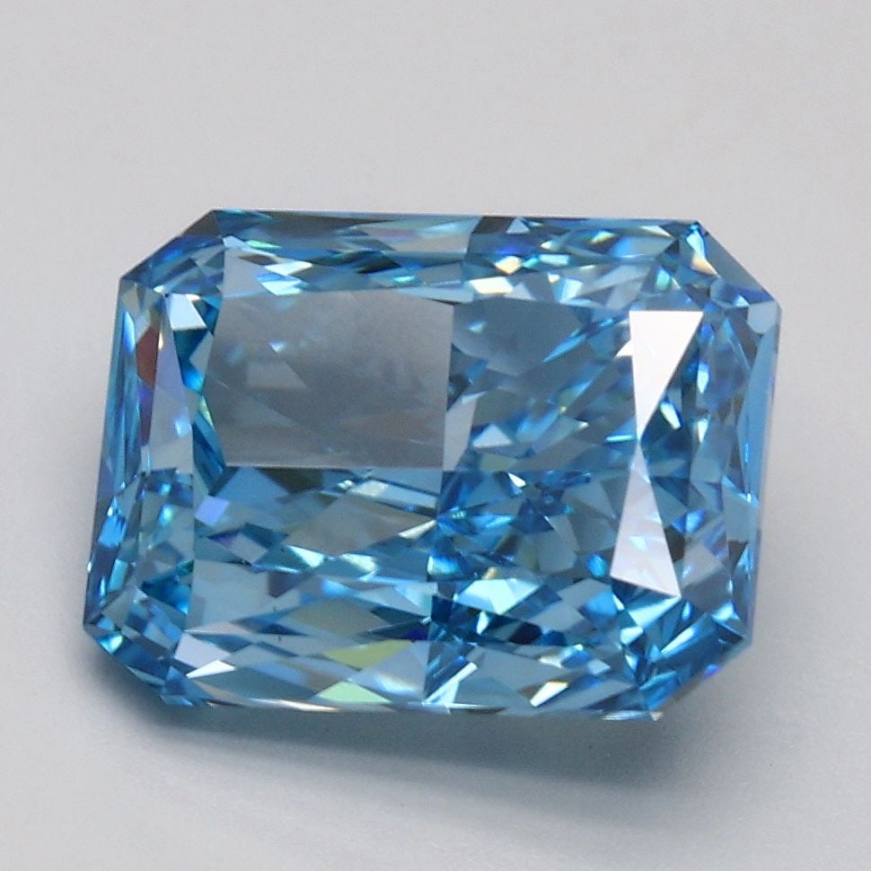 Loose Diamond - RADIANT 2.47ct Fancy Vivid Blue VS1: Loose Diamond - RADIANT 2.47ct Fancy Vivid Blue VS1 Source: This is a real non-mined Diamond that has been grown in a lab Shape: RADIANT Carats: 2.47 Color: Fancy Vivid Blue Certification: IGI Video:
