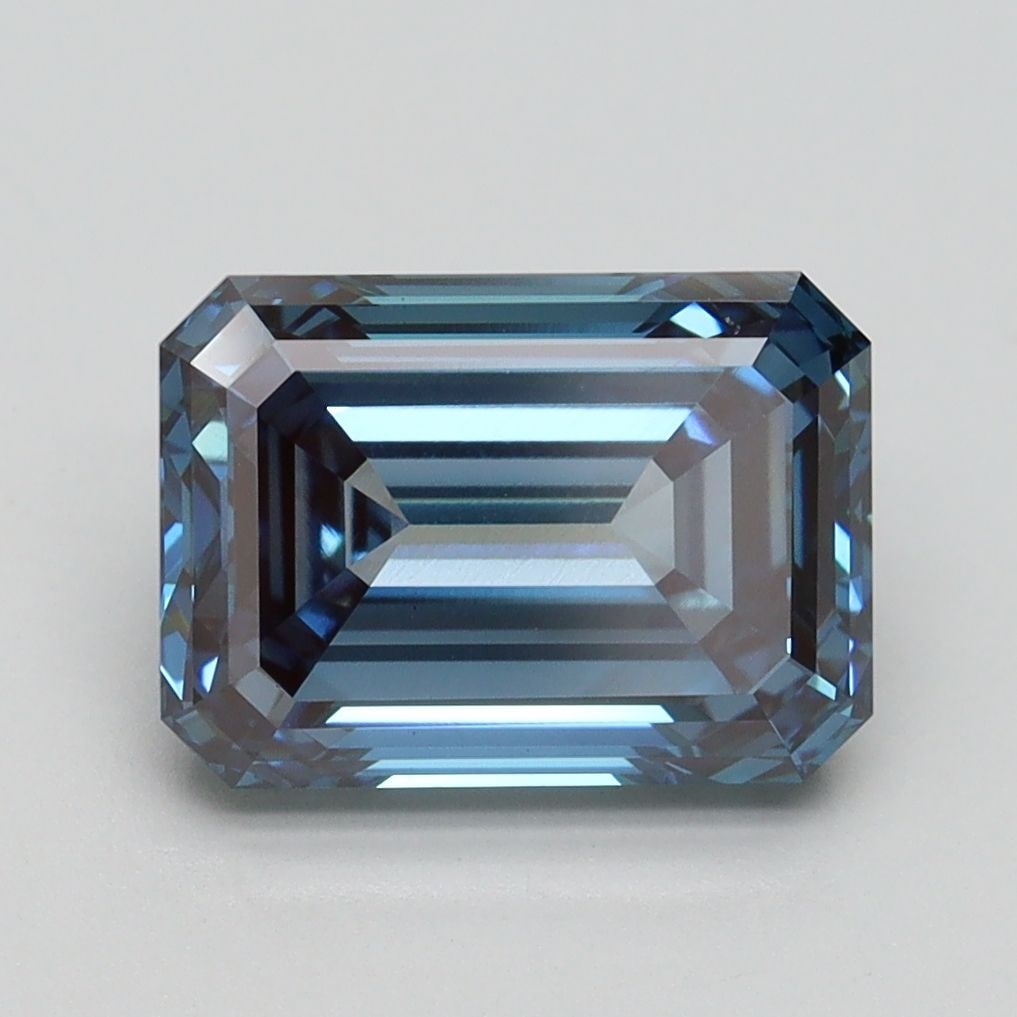 Loose Diamond - EMERALD 3.1ct Fancy Vivid Blue VS1: Loose Diamond - EMERALD 3.1ct Fancy Vivid Blue VS1 Source: This is a real non-mined Diamond that has been grown in a lab Shape: EMERALD Carats: 3.1 Color: Fancy Vivid Blue Certification: IGI Video: