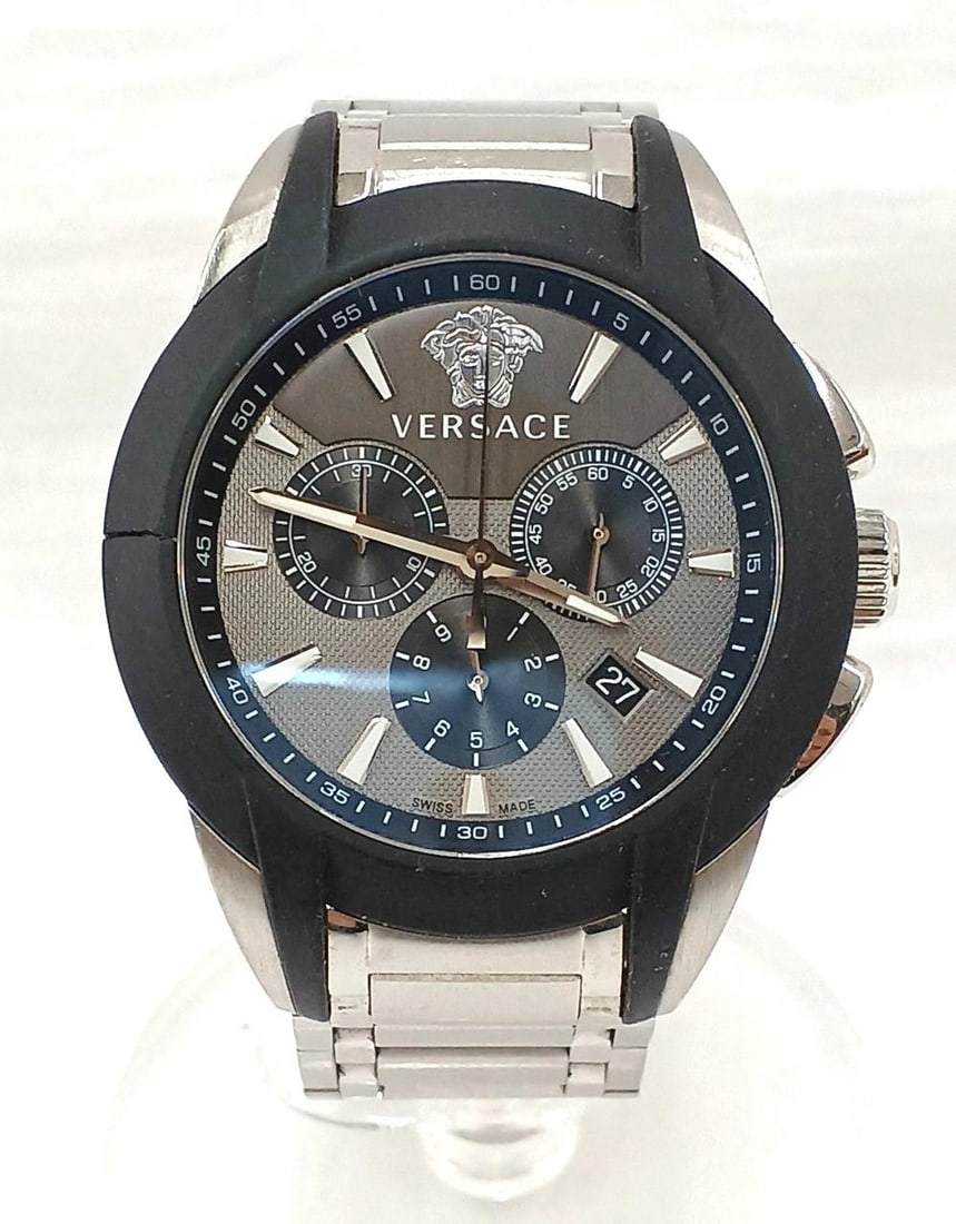 VERSACE VR-VEM800218 Character Chronograph Mens Quartz Wristwatch: VERSACE VR-VEM800218 Character Chronograph Mens Quartz Wristwatch Pre-owned Versace Character Chronograph Medusa men's wristwatch, model VR-VEM800218. It features a stainless steel case and band, quar