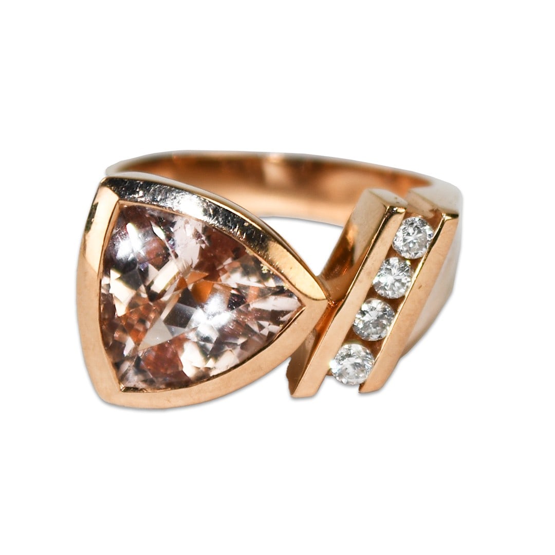 Triangle Morganite Diamond Cocktail Ring 14K Rose Gold Size 7.5: Triangle Morganite Diamond Cocktail Ring 14K Rose Gold Size 7.5 This custom-made cocktail ring features a 14k rose gold setting with a striking triangle-shaped morganite as the centerpiece. The morgan
