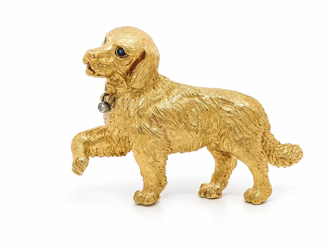 Tiffany & Co Golden Retriever Brooch 18k Yellow Gold Sapphire Diamond: Tiffany & Co Golden Retriever Brooch 18k Yellow Gold Sapphire Diamond Tiffany & Co. golden retriever dog brooch pin crafted in solid 18k yellow gold with a white gold collar. The design is accented by