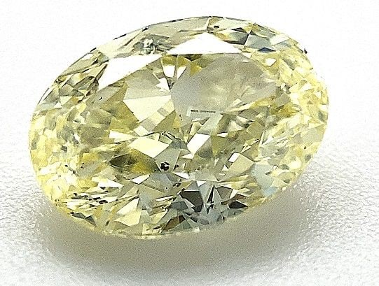 Loose Diamond - OVAL 1.7ct Fancy Yellow SI1: Loose Diamond - OVAL 1.7ct Fancy Yellow SI1 Source: Natural Shape: OVAL Carats: 1.7 Color: Fancy Yellow Certification: GIA The Diamond Depot Guarantee: All items in this auction are guaranteed to be 1
