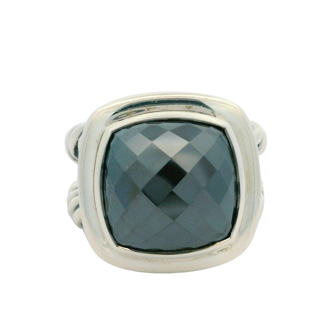 David Yurman Albion Hematite Sterling Silver Statement Ring 14mm: David Yurman Albion Hematite Sterling Silver Statement Ring 14mm This stunning David Yurman Albion statement ring showcases a beautiful 14mm cushion cut genuine hematite stone, featuring a captivating