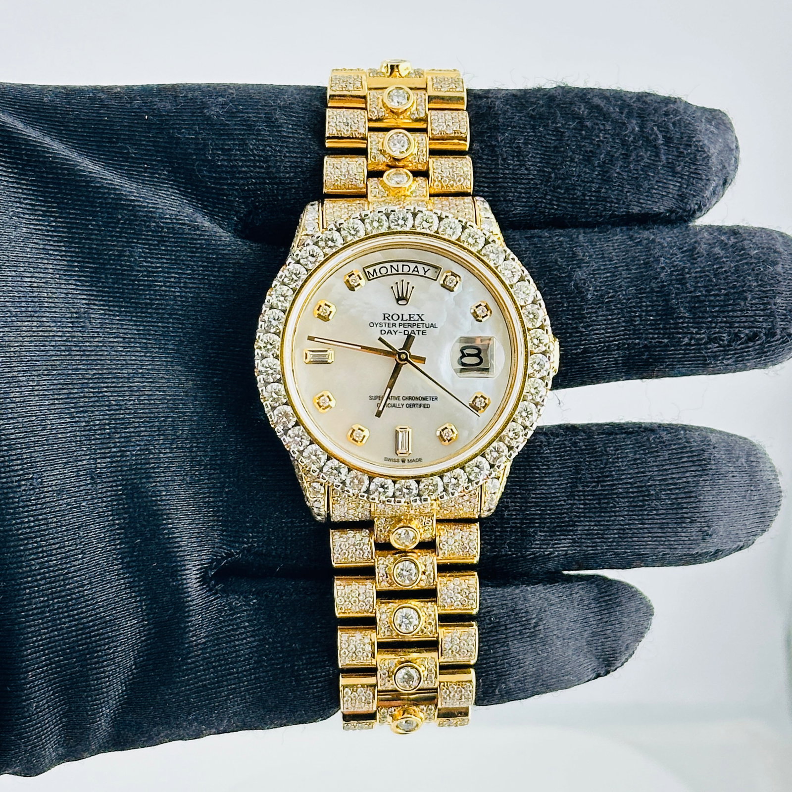 Rolex 18038 Day-Date mens watch aftermarket MOP diamond dial President 18K: Rolex 18038 Day-Date mens watch aftermarket MOP diamond dial President 18K This men's Rolex Day-Date features an aftermarket champagne diamond dial and a diamond bezel. The watch is equipped with an a