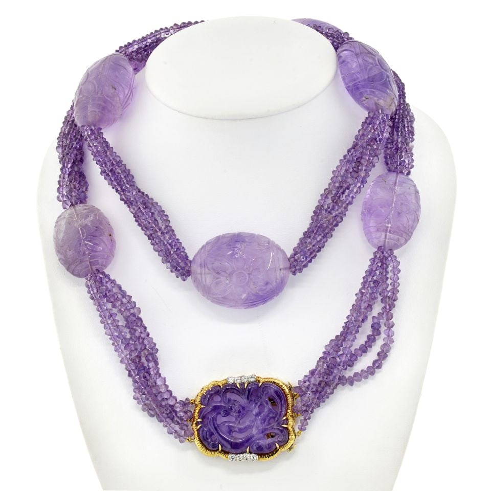 David Webb 5-Strand Lavender Amethyst Necklace in Platinum & 18K Gold: David Webb 5-Strand Lavender Amethyst Necklace in Platinum & 18K Gold Elevate your jewelry collection with this stunning David Webb necklace, featuring a captivating design of lavender amethyst beads.