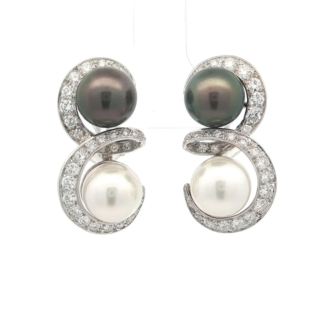 Elegant White Gold Tahitian Pearl Diamond Drop Earrings: Elegant White Gold Tahitian Pearl Diamond Drop Earrings Elevate your elegance with these stunning Solid White Gold Drop Earrings featuring both White and Gray Tahitian Pearls. Crafted from solid 17-18