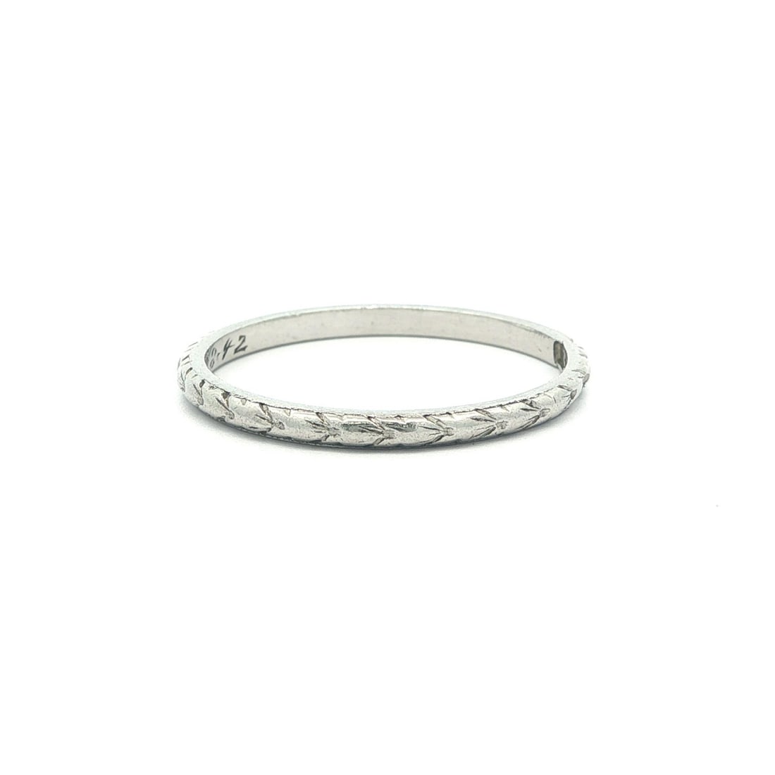 1942 Platinum Band Ring with Wheat Engraved Design Antique Stackable (1 of 4)