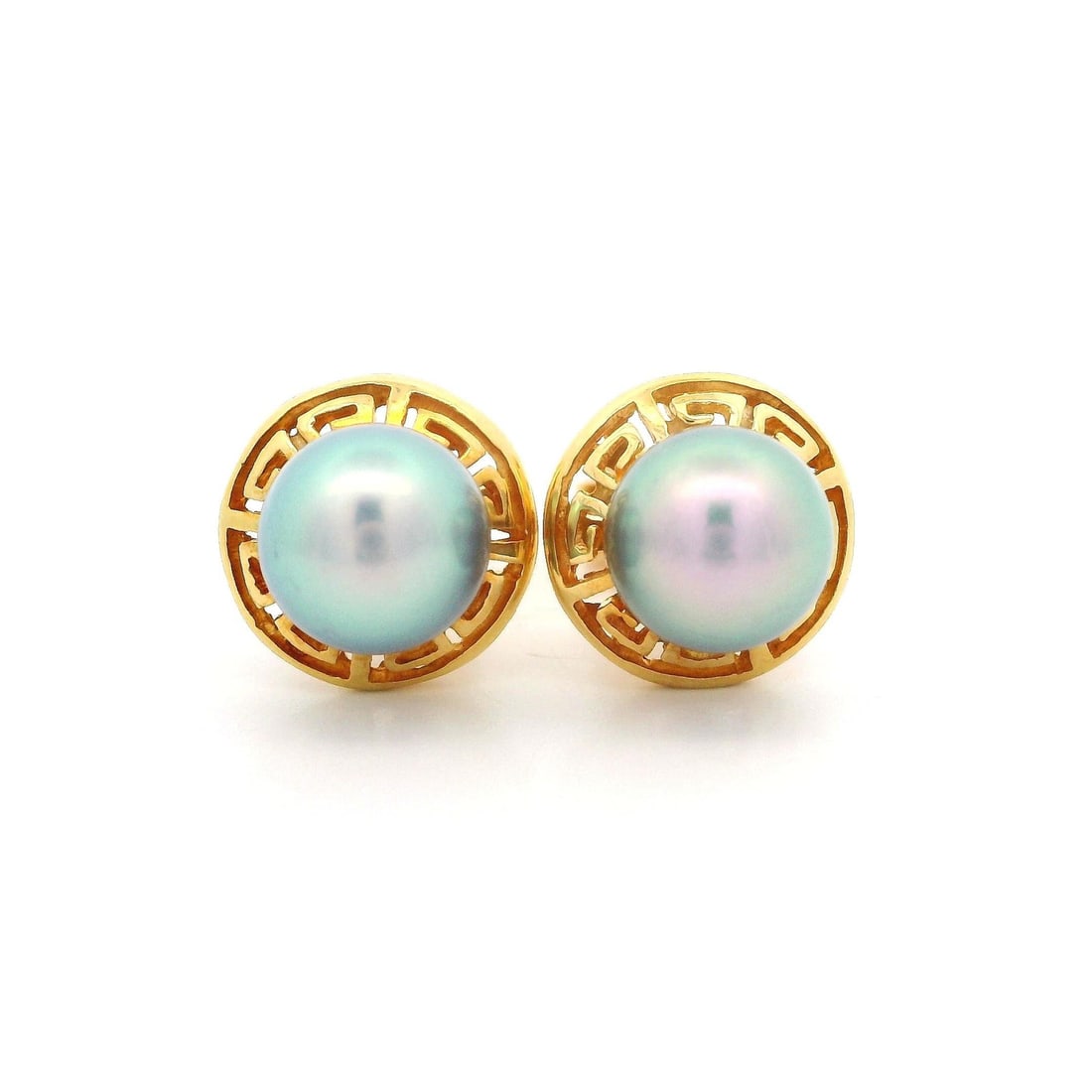 Estate 18k Yellow Gold Greek Key Cultured Grey Pearl Stud Earrings: Estate 18k Yellow Gold Greek Key Cultured Grey Pearl Stud Earrings Enhance your elegance with these stunning Estate 18k Yellow Gold Cultured Grey Pearl Greek Key Design Stud Earrings. Crafted from sol