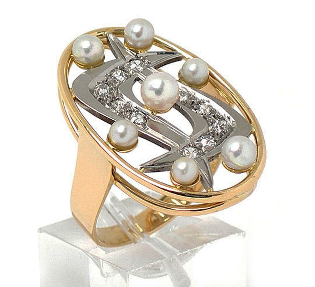 Unbranded 14k Two Tone Gold Pearl Diamond Oval Cluster Ring Size 8: Unbranded 14k Two Tone Gold Pearl Diamond Oval Cluster Ring Size 8 Vintage estate statement ring with an oval cluster design featuring cultured pearls and natural diamonds set in solid 14k two-tone go