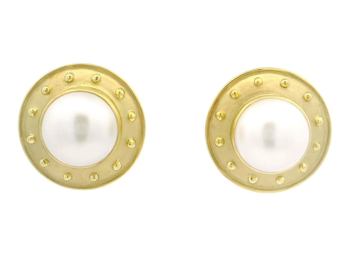 Maz 18k Yellow Gold Polished Mabe Pearl Button Earrings 13.4mm: Maz 18k Yellow Gold Polished Mabe Pearl Button Earrings 13.4mm These exquisite button earrings feature two genuine cultured Mabe pearls, each measuring approximately 13.4mm in a lovely round shape wit