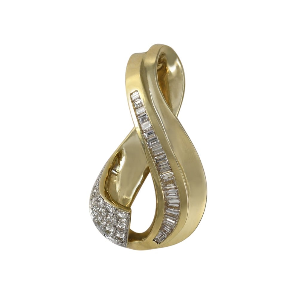 Diamond Pendant in 14K Yellow Gold 1.00 TDW 10.6g: Diamond Pendant in 14K Yellow Gold 1.00 TDW 10.6g Pre-owned ladies sliding diamond pendant crafted in 14k yellow gold. This pendant features round brilliant-cut and baguette diamonds with a total weig