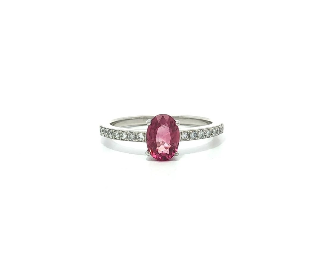 Platinum GIA Certified 1.14ctw Pink Sapphire Diamond Engagement Ring: Platinum GIA Certified 1.14ctw Pink Sapphire Diamond Engagement Ring This exquisite engagement promise ring showcases a stunning natural pink sapphire at its center, beautifully complemented by diamon