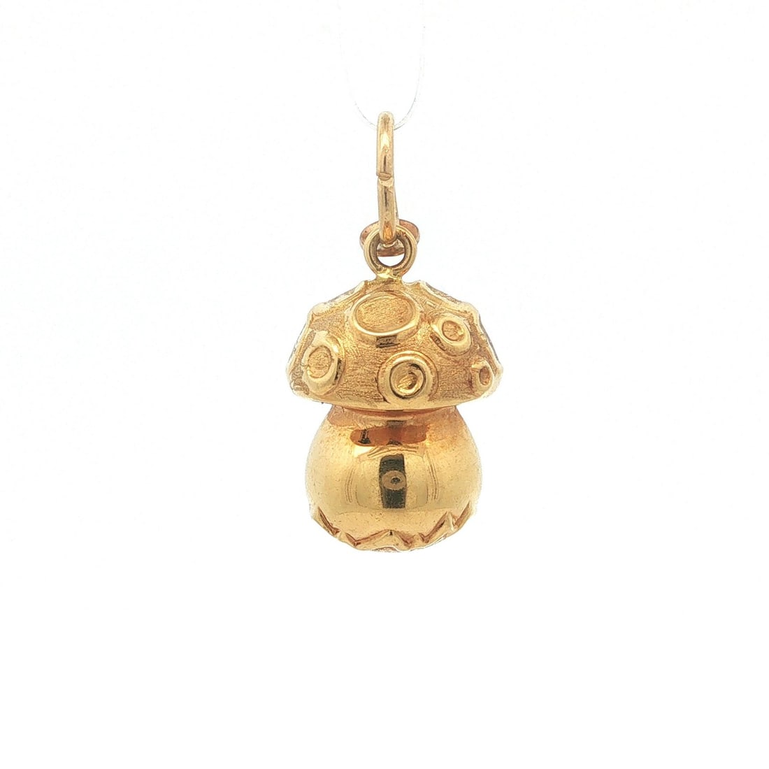 18k Yellow Gold Puffed Mushroom Charm Pendant Textured Unbranded: 18k Yellow Gold Puffed Mushroom Charm Pendant Textured Unbranded Solid 18k yellow gold mushroom charm pendant with a detailed textured puffed design. This pre-owned pendant has no stone and retains it
