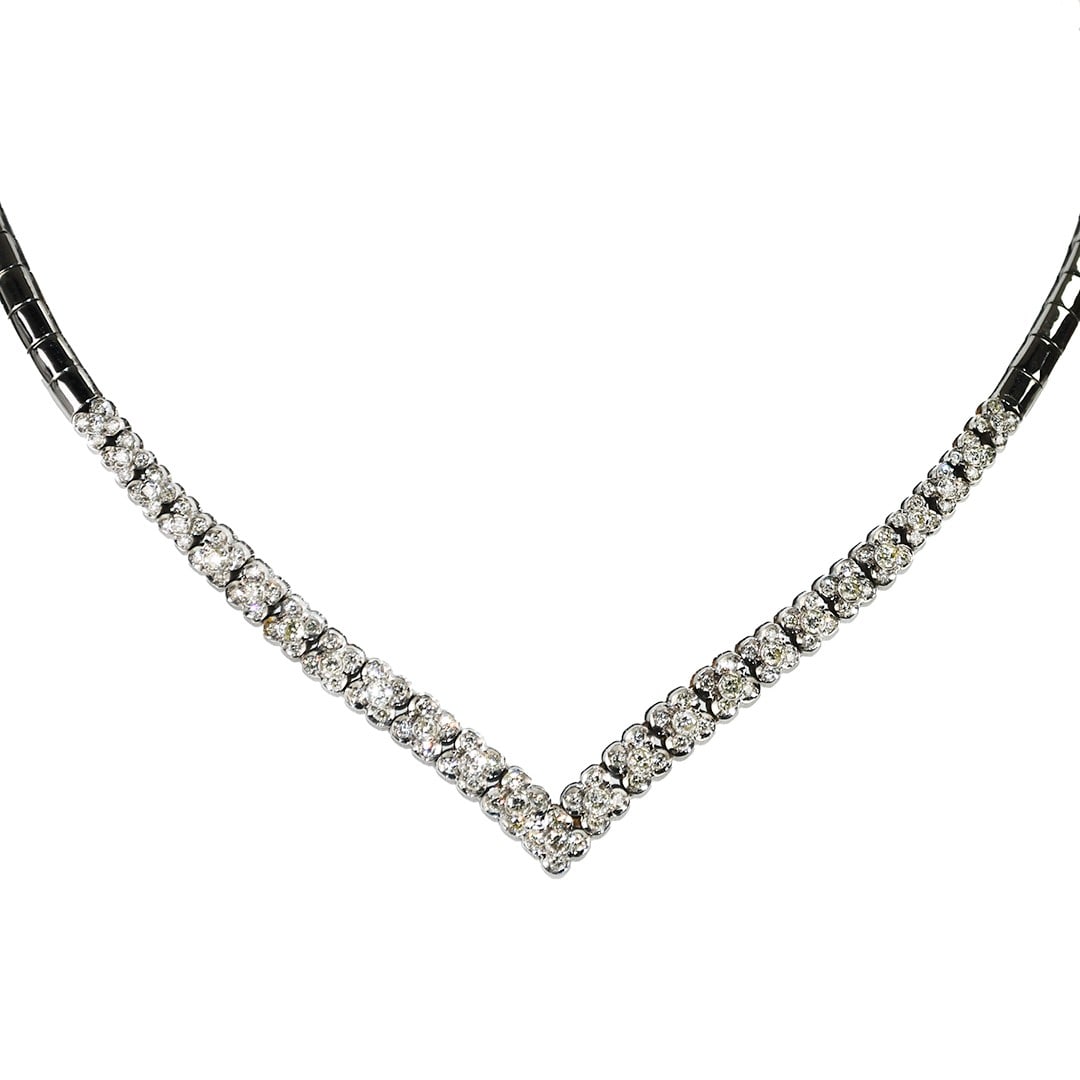 Unbranded 18K White Gold Beaded Diamond Necklace 17 in 2.00ct: Unbranded 18K White Gold Beaded Diamond Necklace 17 in 2.00ct Pre-owned ladies' diamond necklace crafted in 18k white gold. This beaded-style necklace features natural round brilliant diamonds with a 