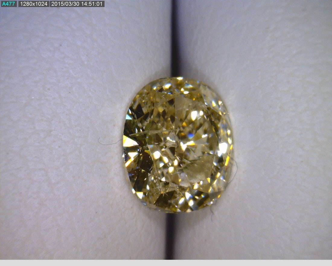 Loose Diamond - OVAL 1.02ct Champagne I1: Loose Diamond - OVAL 1.02ct Champagne I1 Source: Natural Shape: OVAL Carats: 1.02 Color: Champagne Certification: OTHER The Diamond Depot Guarantee: All items in this auction are guaranteed to be 100%