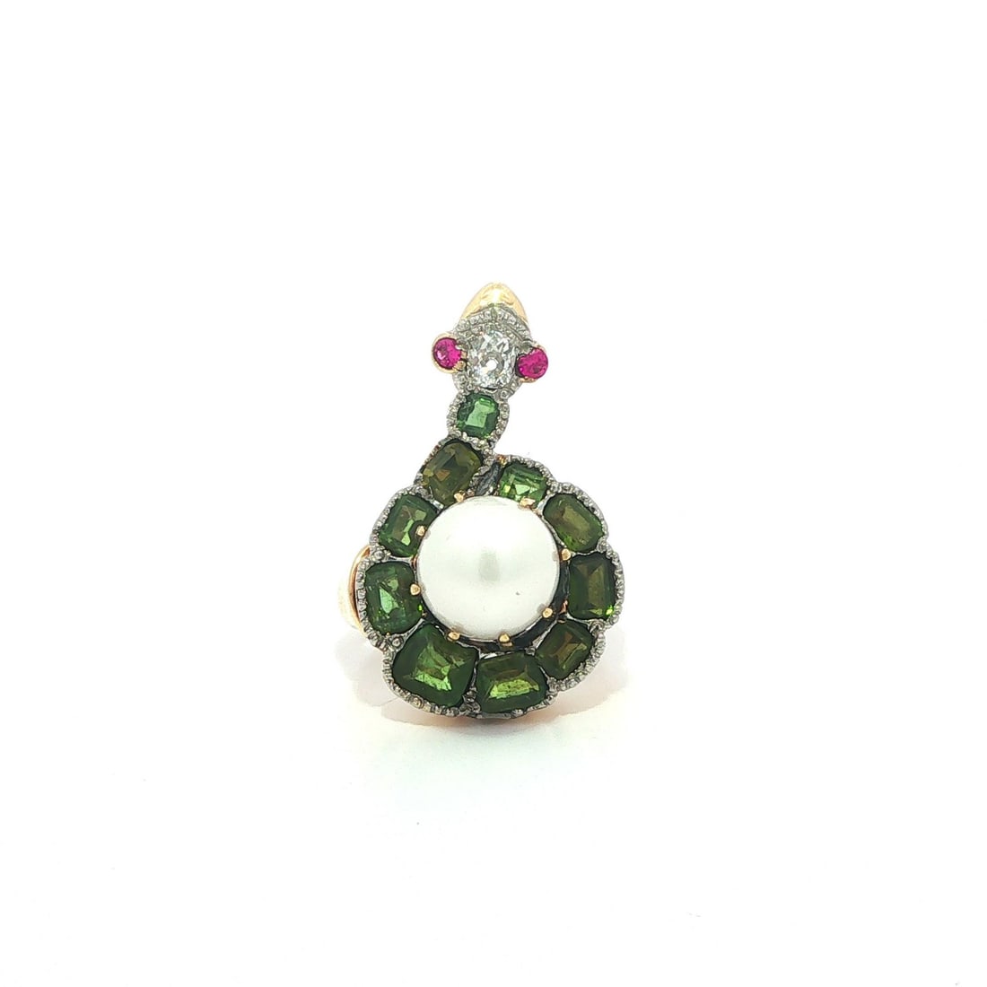 Edwardian Snake Cocktail Ring Pearl Diamond Green Red Stones Gold Platinum: Edwardian Snake Cocktail Ring Pearl Diamond Green Red Stones Gold Platinum This antique Edwardian coiled snake ring is crafted from solid 13k to 14k yellow gold with a platinum top. The ring features 